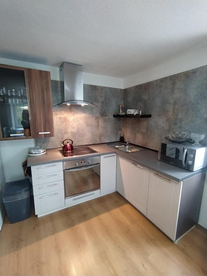 Huty Apartman Karin מראה חיצוני תמונה