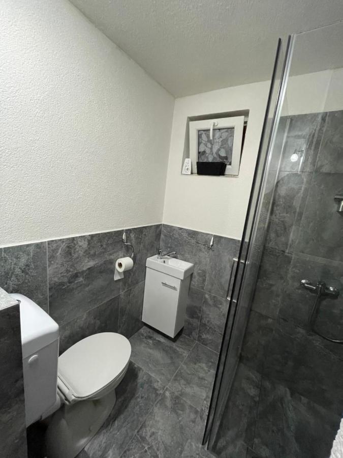 Huty Apartman Karin מראה חיצוני תמונה