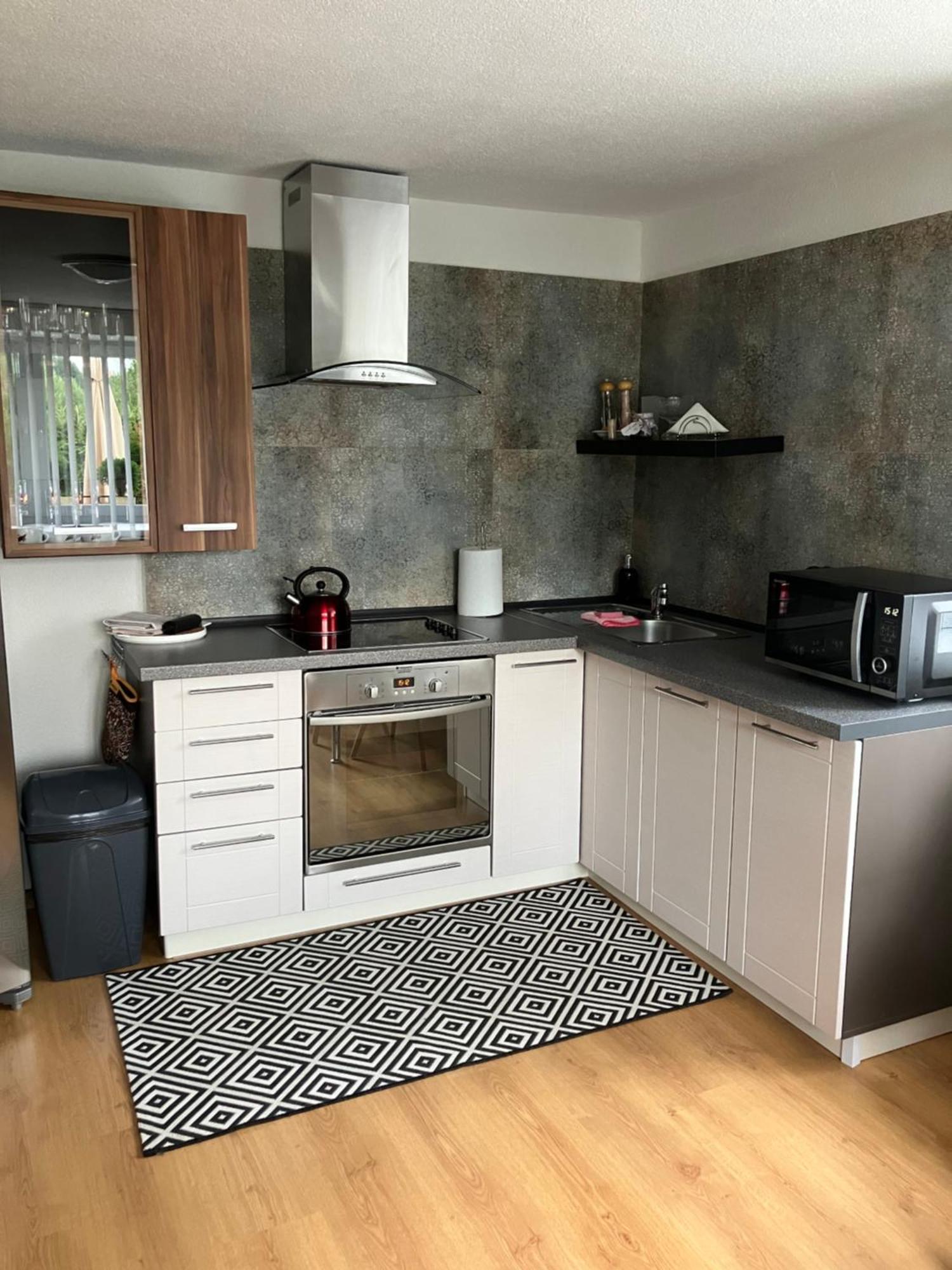 Huty Apartman Karin מראה חיצוני תמונה